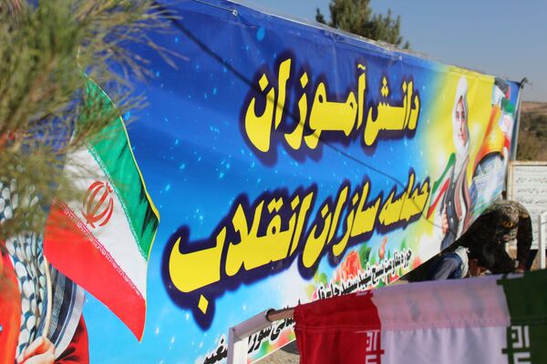 مشت هایی از نماد استواری و شجاعت 