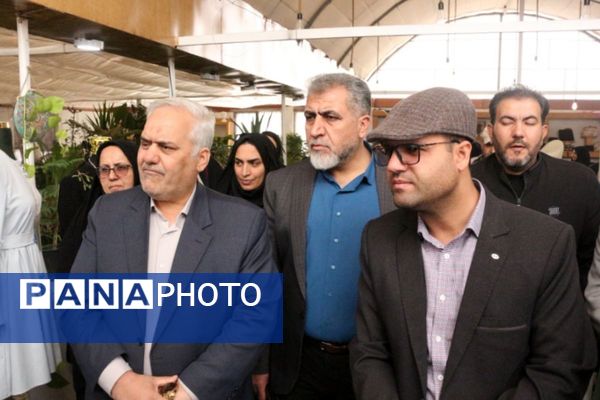 فیروزکوه میزبان جشنواره پرشکوه لباس ایرانی-اسلامی