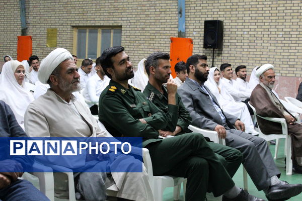 جشن چتری برای آرامش در شهر درق