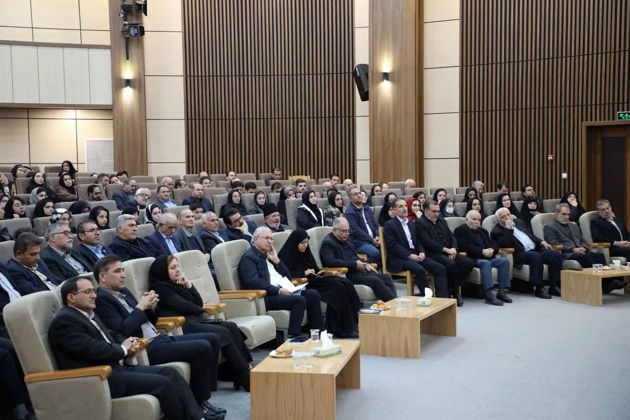 بازماندگی از تحصیل یک مسأله اصلی است