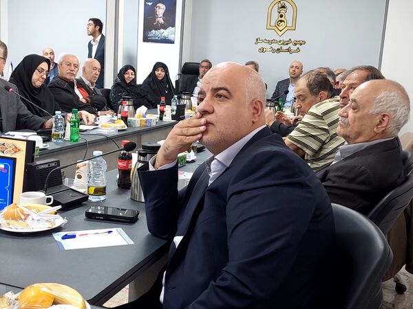 نشست مشترک مجامع خیرین مدرسه ساز خراسان رضوی با رئیس جامعه خیرین مدرسه ساز کشور