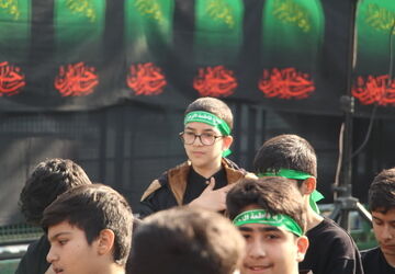آیین سوگ بانوی نور و نذر حلیم در مدرسه شاهد شهید کاظمی اسلامشهر 