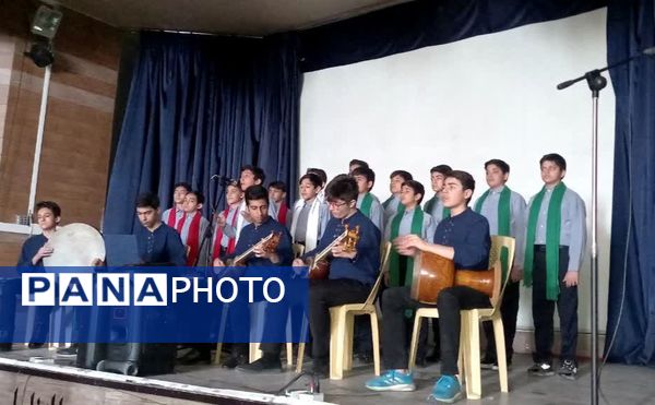 قطار داوری آثار چهل و سومین جشنواره فرهنگی هنری آموزش و پرورش ناحیه ۳ به ایستگاه پایانی رسید