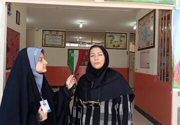 جشن عاطفه‌ها در قلب شهرضا؛ دبستان دکتر بهاری، میزبان پایگاه اصلی و مسئولین شهرستان شهرضا 