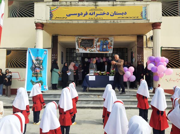زنگ شکوفه‌ها در شهرستان عباس‌آباد به صدا درآمد