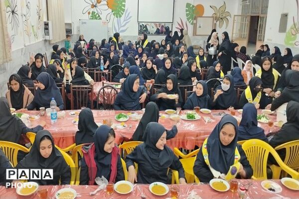 ضیافت افطاری در آموزشگاه شهید مجید دهنوی نیشابور