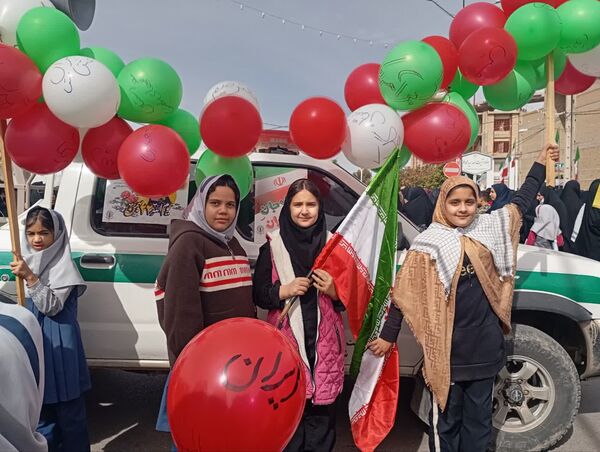 اقتدار کودکان نی‌ریزی در حماسه 22 بهمن
