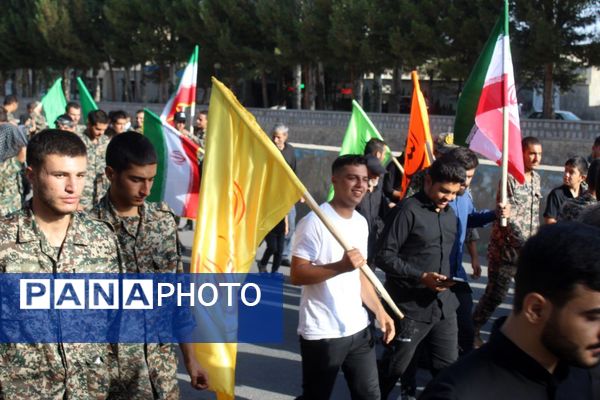 ملکان در مسیر عشق