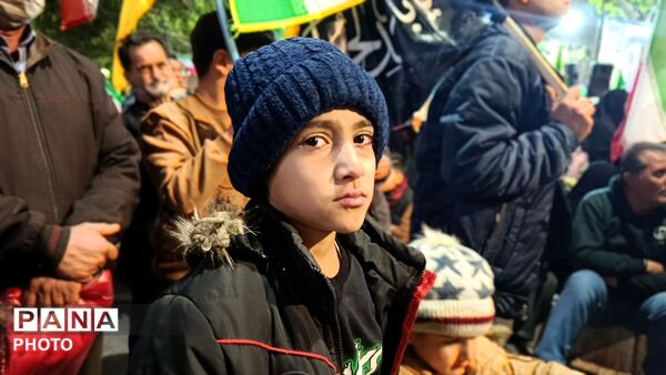 کودکان کاشمری پای کار انقلاب 