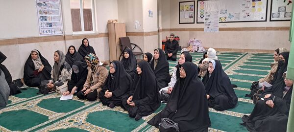 جلسه آموزش خانواده در دبستان هاشمی رفسنجانی  ناحیه یک  مشهد