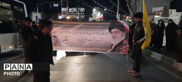 تشییع باشکوه شهید محمد مولوی و مردمی که میدان را خالی نکردند