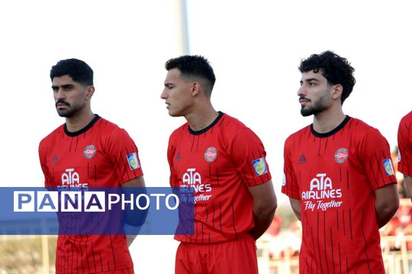 برد شیرین تراکتور در خانه مقابل آلمینیوم اراک