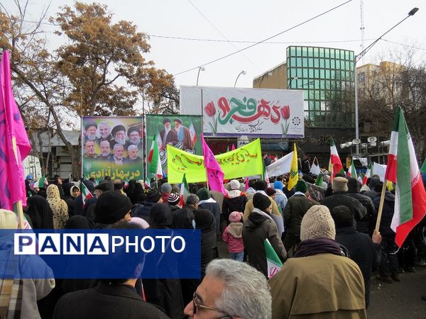 راهپیمایی باشکوه ۲۲ بهمن ماه شهرستان بجنورد 