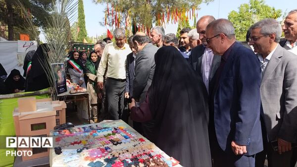 جشن روز معلم با حضور معاون پرورشی و فرهنگی وزیر آموزش و پرورش