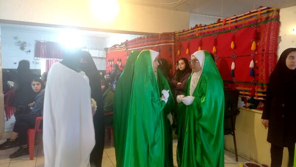 برپایی نمایشگاه به‌مناسبت هفته پژوهش در مدرسه کمایی‌مقدم یاسوج