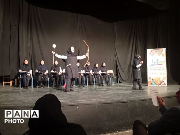 رقابت دانش‌آموزان در بخش هنرهای نمایشی جشنواره «فردا»