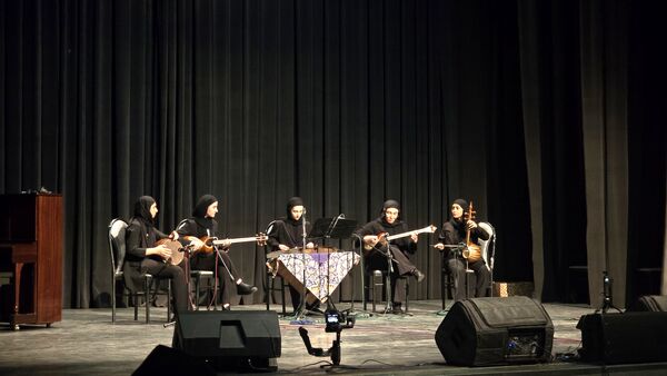 تقدیر و تجلیل از ستارگان درخشان هنرستان هنرهای زیبای اصفهان