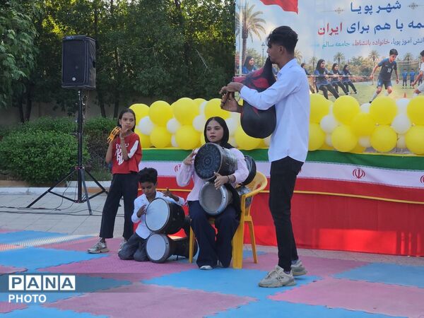  «سلامت خانواده» در جشنواره فرهنگی‌ورزشی شهر پویای حاجی‌آباد