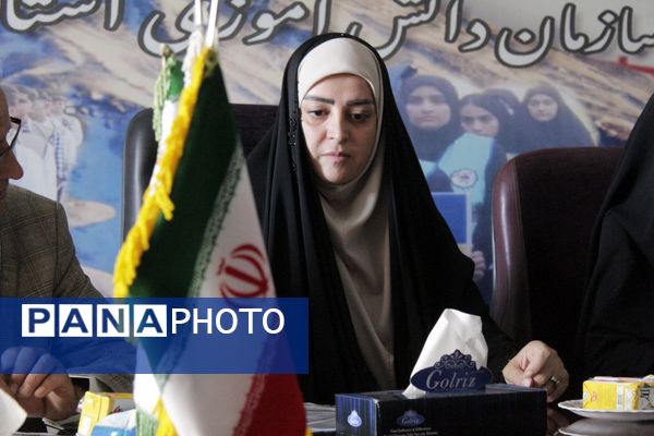 دیدار نماینده مردم ساری و میاندرود در مجلس شورای اسلامی با دانش‌آموزان مازندران