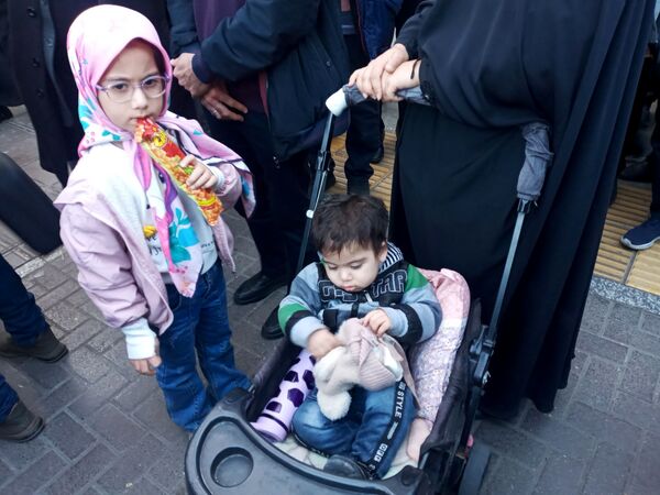 خیرش عظیم ملت یکپارچه ایران علیه عناصر تخریبگر و تروریست مسلح در مشهد مقدس