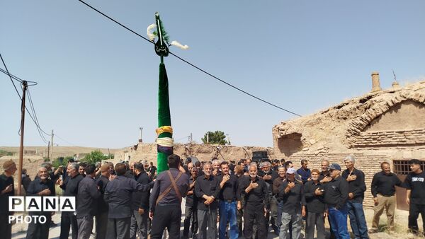 مراسم عزاداری در روز عاشورا همراه با حضور پر شور مردم روستای شوریاب