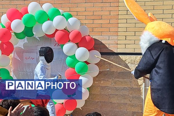 برگزاری مراسم بزرگداشت یاد و خاطره شهدای دانش‌آموز و جشن روز دانش‌آموز در مدارس شهرستان ملارد