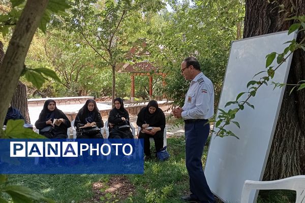 برگزاری دوره توانمند سازی مربیان پیشتاز در منطقه پردیس 