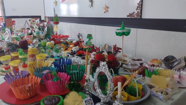نمایشگاه دست سازه‌های بازیافتی دانش‌آموزان