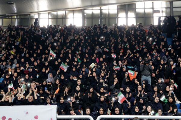 جشن بزرگ دختران مقاومت