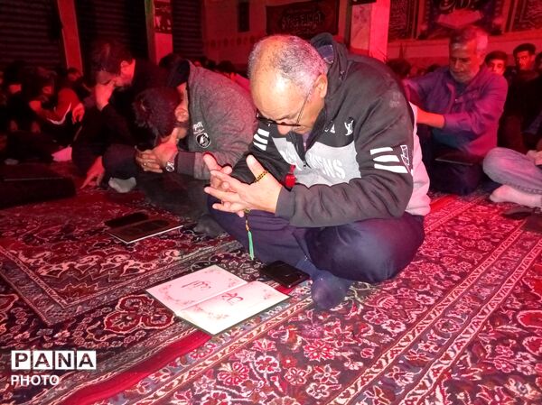 چلیچه در شب قدر غرق نور و نیایش شد