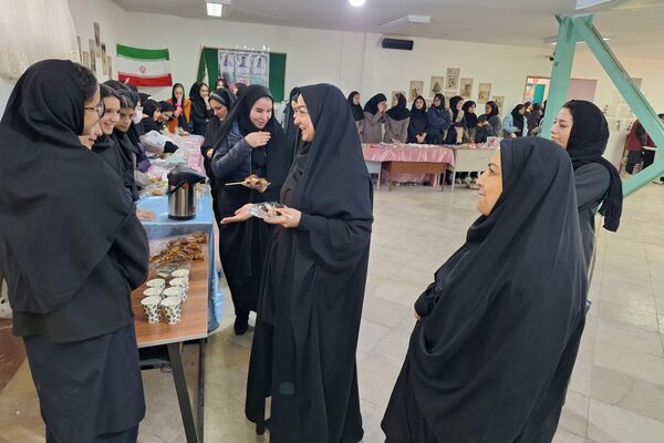 جشنواره ایرانمون در دبیرستان خدیجه کبری (س) پردیس