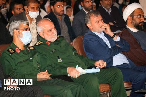  یادواره شهدای دانش‌آموز شجره طیبه میناب در شهر شمیل بندرعباس