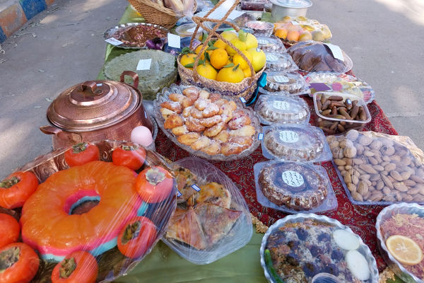 آشنایی با اقوام ایرانی در دبستان یگانه