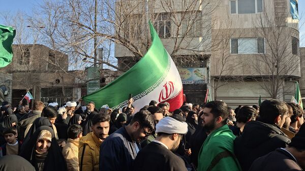 جلوه‌های باشکوه حضور مردم قم در راهپیمایی ۲۲ دی