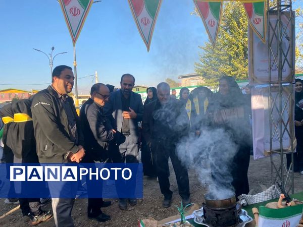 یادواره لاله‌های روشن در صالحیه؛ روایت نسل امروز برای ۲۳ قهرمان آسمانی