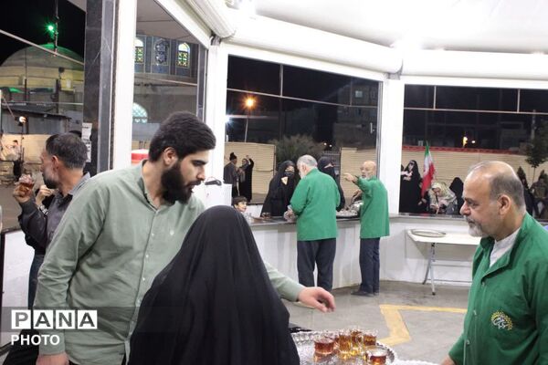 فعالیت غرفه‌های متنوع در موکب آستان مقدس چهل اختران قم