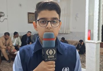 دیدار مسئولان جعفرآباد با خانواده دانش آموز شهید «علی بیک محمدی»