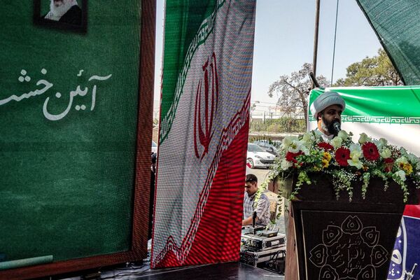 آئین خشت گذاری کاشانه‌های علم و خرد در باقرشهر