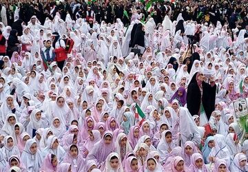 حضور معاون پرورشی و فرهنگی وزارت آموزش ‌و‌ پرورش در جشن تکلیف دختران گیلانی