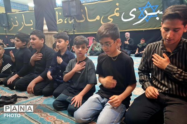 طنین نوای عاشورایی نوجوانان کازرونی در سوگواره «احلی من العسل»