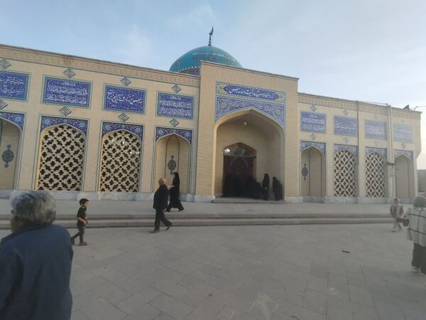 روزهای چراغ برات‌‌‌ در آرامگاه شهید مدرس کاشمر