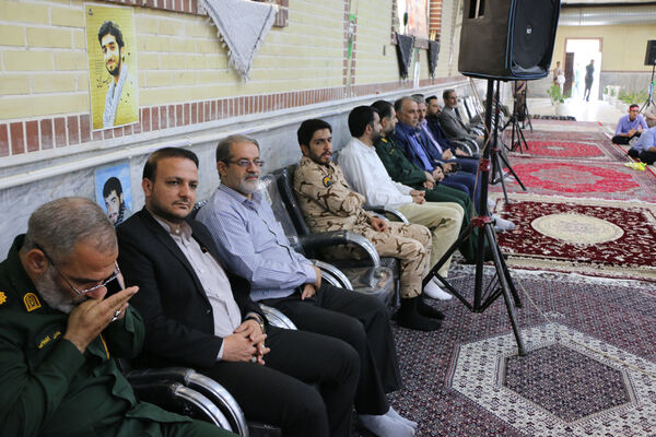 یادواره شهدای دبیرستان ماندگار امام صادق(ع) قم