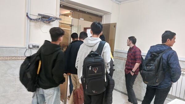 کارگاه آشنایی با تجهیزات آزمایشگاه کشت سلول و تکنیک‌های آسپتیک