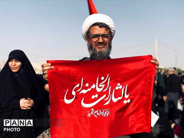 دریای خروشان جمعیت در سوگ «امام شهید امت» قم