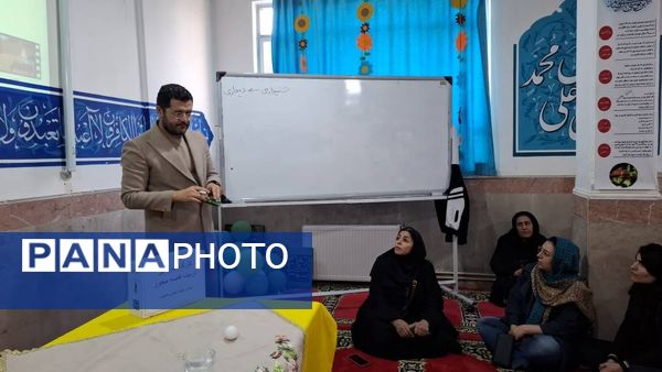 کارگاه تربیت قصه محور ویژه آموزش خانواده و اولیا دبستان هیات امنایی ملاصدرا