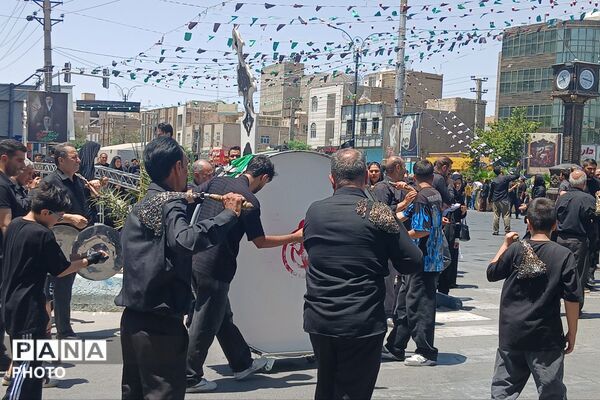 میزبانی در شهرستان رباط کریم از عزاداران امام حسین در ظهر عاشورا