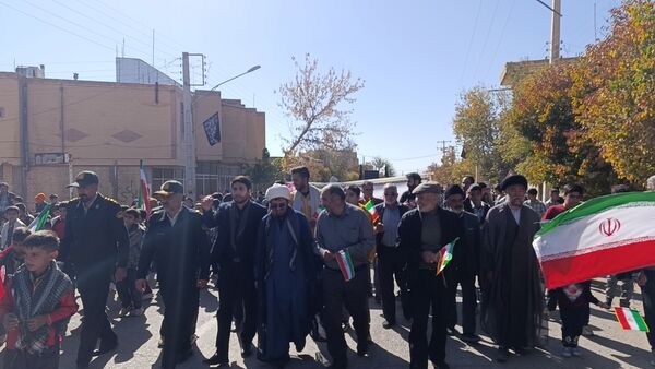راهپیمایی روز دانش آموز و مبارزه با استکبار جهانی در شهر سفیددشت 