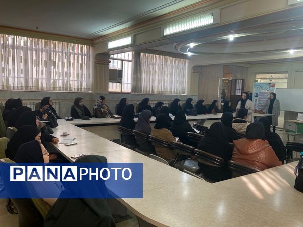 کارگاه توانمند‌سازی رابطین پژوهشی مدارس شهرستان بجنورد