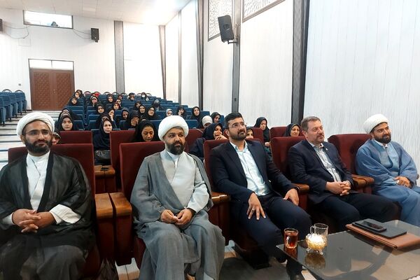 مراسم تجلیل از معاونین پرورشی، مربیان تربیتی و مشاورین مدارس منطقه کهریزک 