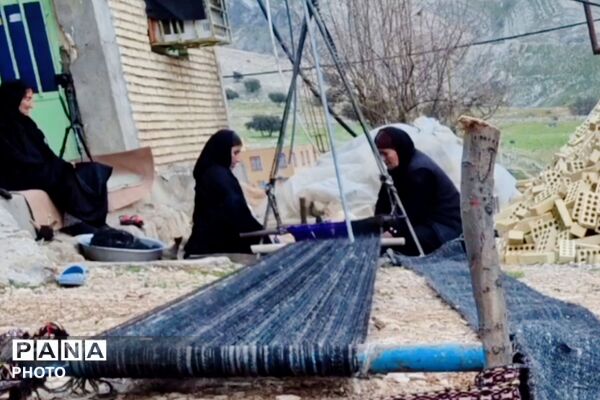 روایت تصویری از یک روز زنان عشایر بختیاری 